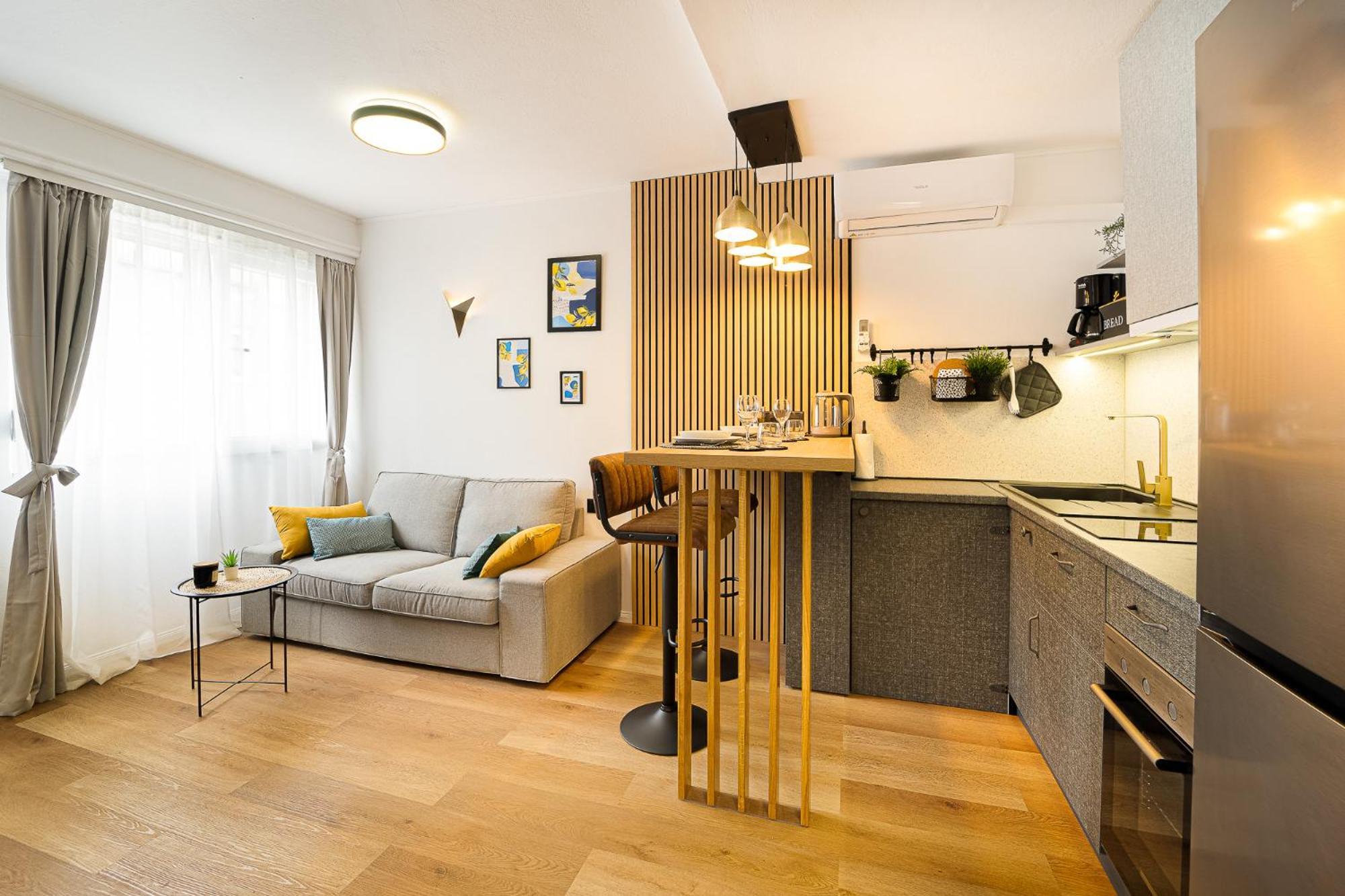 Studio Apartment Lemon & Sun Split Luaran gambar