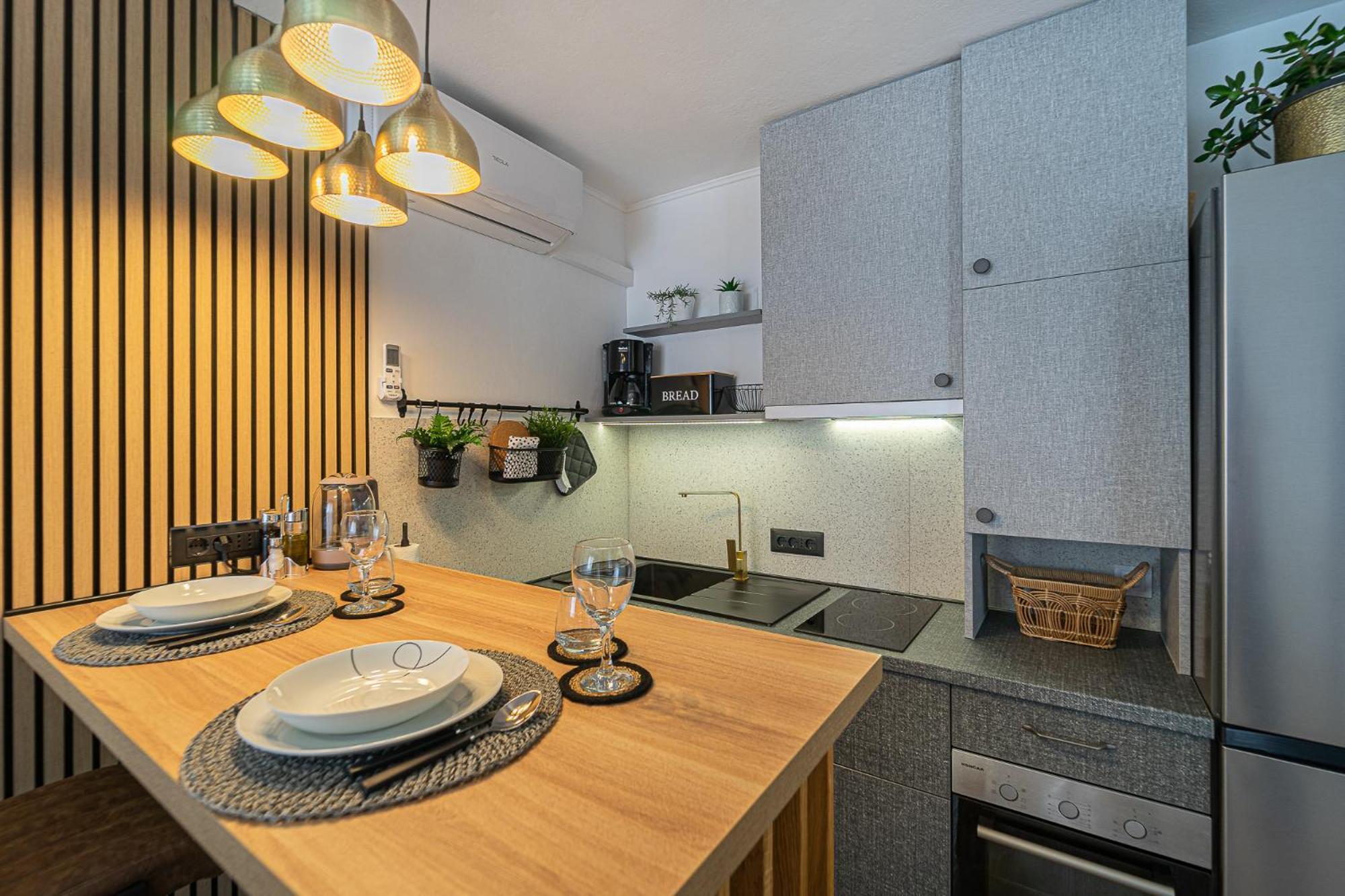 Studio Apartment Lemon & Sun Split Luaran gambar